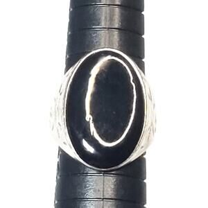 Silver Tone Black Oval Cabochon Ring Sz 7.5 Unsigned